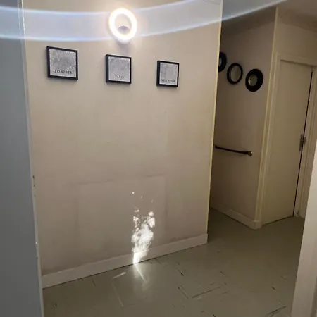 Apartment Champions Deluxe