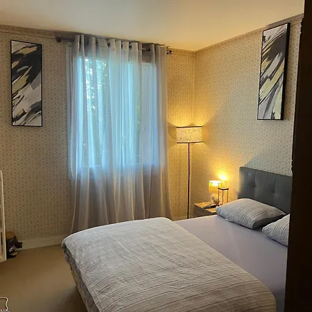 Apartment Champions Deluxe