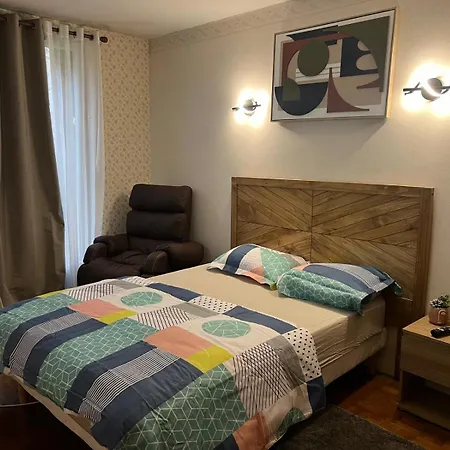 Apartment Champions Deluxe